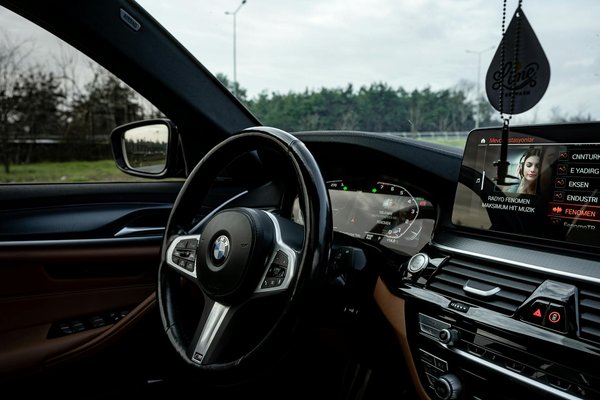 What are the best ways to maximize small living spaces?